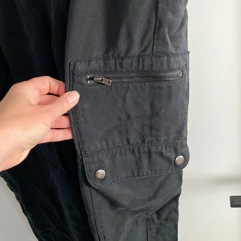 Banana Republic Black Tencel Soft Cargo Joggers EUC